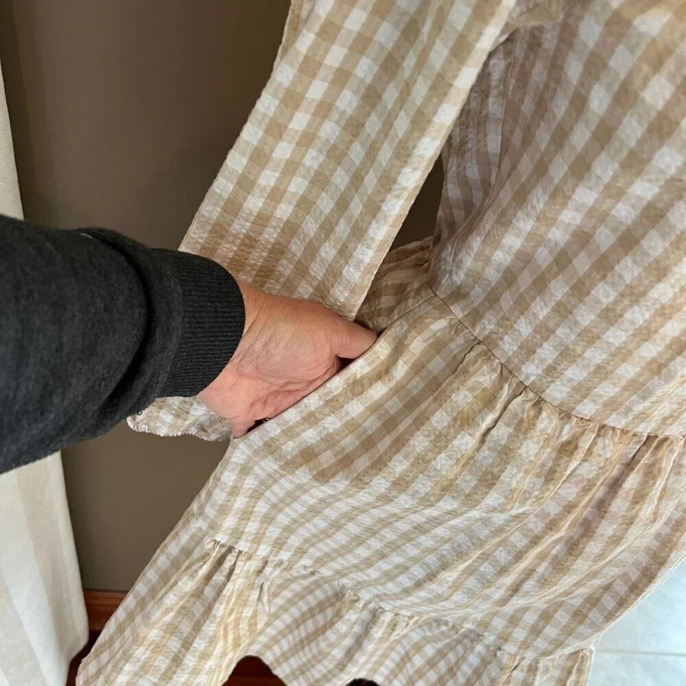 NWT J. Crew Seersucker Ruffleneck tiered mini dress, Sumner, Tan & White, Size 2